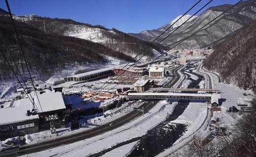 Движение по скоростной автодороге "Адлер - Красная Поляна" будет перекрыто в период с 22:00 13 февраля по 03:00 14 февраля