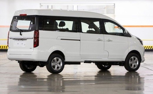 Российский автопроизводитель АвтоВАЗ запустил новый отечественный бренд коммерческих автомобилей SKM