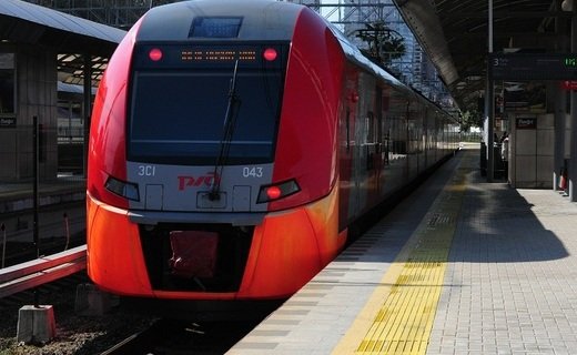 Отмена поездов и изменение маршрутов связаны с плановым ремонтом железнодорожного тоннеля