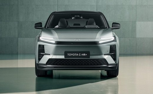Компания Toyota добавила в свой модельный ряд новый электромобиль - кроссовер C-HR+