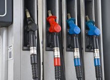 В Госдуме решили значительно поднять штрафы за продажу некачественного топлива