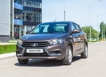 Lada Vesta CNG может использовать в качестве топлива как бензин, так и метан