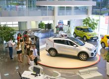 Российский авторынок снова