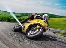 Компания Bosch представила оригинальную систему спасения мотоциклов от проскальзывания и последующего падения