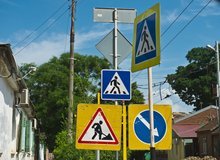 Участки проезжей части закрыли в разных районах города