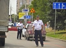 Инспектор ГИБДД обязан быть вежливым, объективным, тактичным и обращаться к собеседнику на