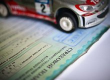Такой законопроект уже рассмотрели в МВД, теперь его дорабатывает Минфин, а окончательное решение примут депутаты