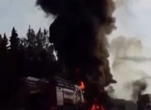 На 21-м км трассы А107 в Солнечногорском районе попали в ДТП бензовоз и внедорожник