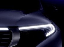В преддверии громкой премьеры Daimler распространил тизер новинки