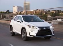 Три модели Lexus стали самыми продаваемыми в премиум-сегменте в 2016 году