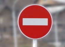 Также накануне и во время праздничных мероприятий улицы будут освобождать от транспорта