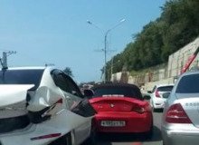 ДТП зафиксировано в субботу, 19 августа, на выезде из Хостинского тоннеля в районе горы Малый Ахун