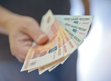 Пользуясь правом проходить некоторые процедуры без очереди, москвичка за деньги помогала водителям оформить автомобили в ГИБДД
