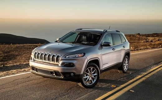 Jeep Cherokee и Renegade отзывают из-за проблем с автоматической коробкой передач