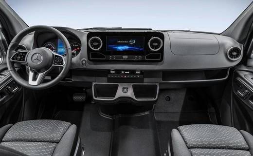 Новое поколение Mercedes-Benz Sprinter представят в феврале 2018 года