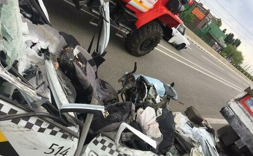 Жуткая авария произошла в районе ТРЦ «OZ Молл» в субботу, 18 мая, около семи часов утра