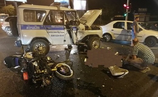 29 августа на пересечении Северной и Передовой полицейский УАЗ столкнулся с мотоциклом - погибли два человека