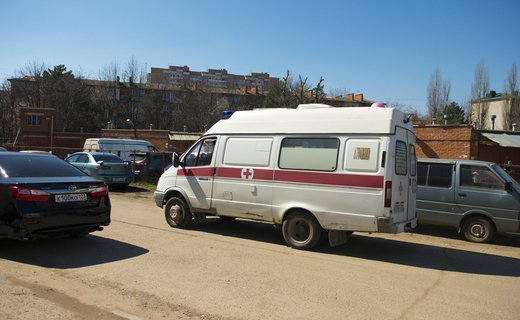 Авария произошла в посёлке Энем на трассе Краснодар-Верхнебаканский