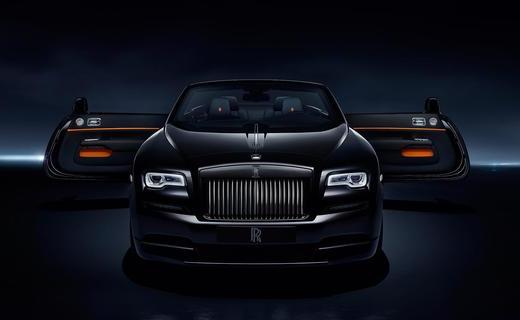 На "Фестивале скорости" в Гудвуде дебютирует Rolls-Royce Dawn Black Badge