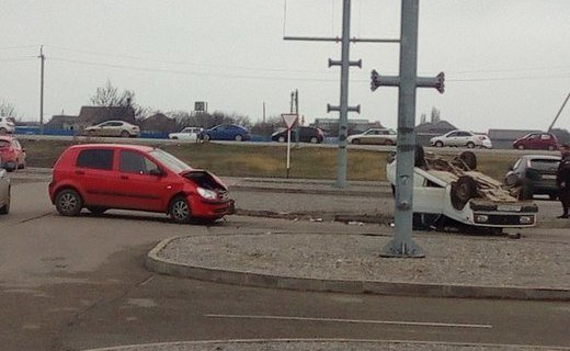Авария произошла вчера, 2 января, прямо на территории парковки торгово-развлекательного центра