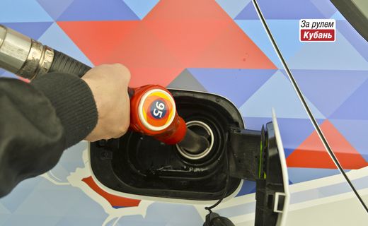 С 11 по 17 апреля 2016 года цена на бензин в России увеличилась в среднем на 5 копеек.