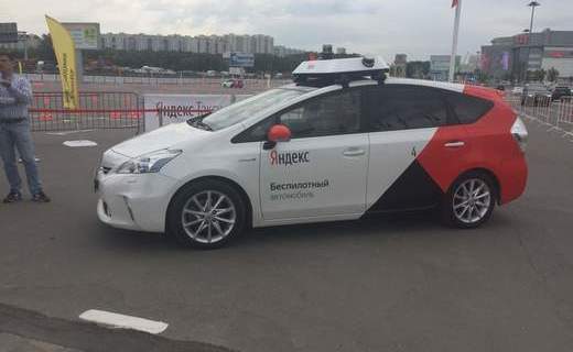 На Московском автосалоне все желающие смогли проехаться на беспилотных яндекс.автомобилях