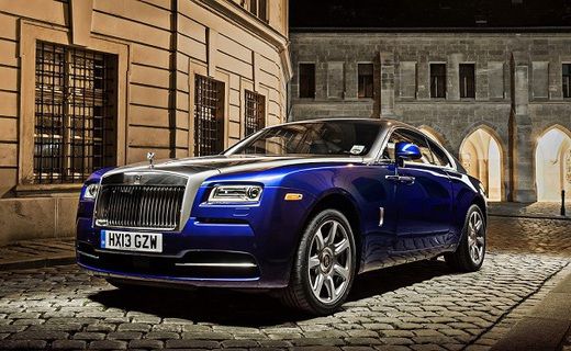 В Санкт-Петербурге угнали Rolls-Royce.