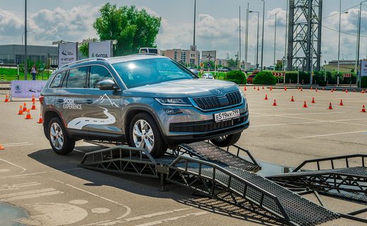 В эти выходные возле ТЦ «Мега Адыгея» под Краснодаром ŠKODA AUTO Россия, «Юг-Авто Центр» и «Юг-Авто Центр Краснодар» провели ŠKODA EXPERIENCE