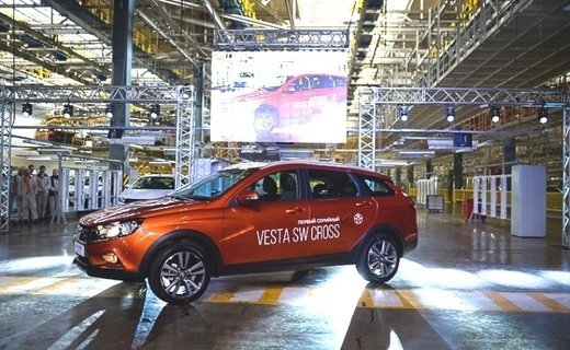 Продажи Lada Vesta SW и Lada Vesta SW Cross начнутся осенью 2017 года
