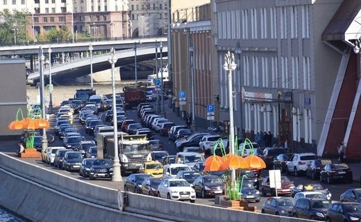 В мировой рейтинг загруженности дорог попали сразу 8 российских городов, в том числе Сочи