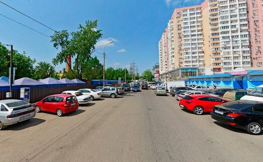 Обустройство платной муниципальной парковки закрытого типа возле рынка начнётся 3 июня