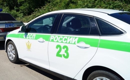 За неоплаченные штрафы ГИБДД на сумму 60 000 рублей был арестован ВАЗ-21043