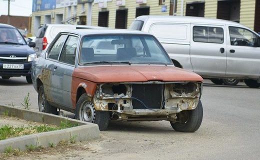 Администрация Краснодара решила бесплатно помочь горожанам в вывозе "автохлама"