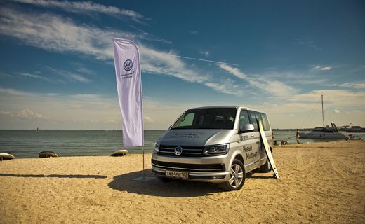 Мощный и экономичный Volkswagen Multivan минивэн для бизнеса и путешествий