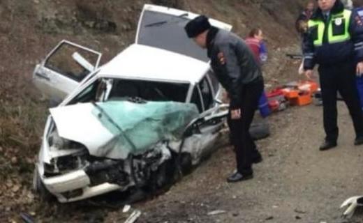 Авария произошла недалеко от курортного поселка Дивноморский около трех часов дня сегодня, 8 января
