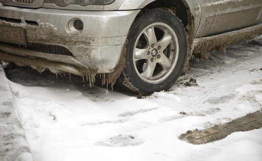 В случае принятия закона, водителям придется заплатить до 2000 рублей за летнюю резину зимой