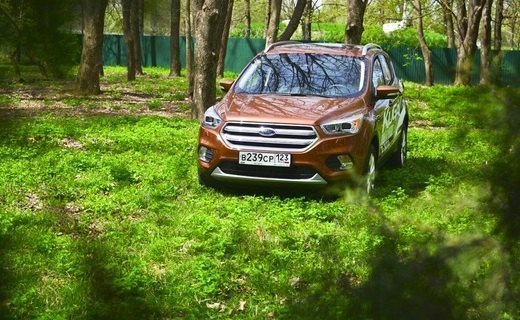 Внешность нового поколения Ford Kuga изменилась довольно значительно