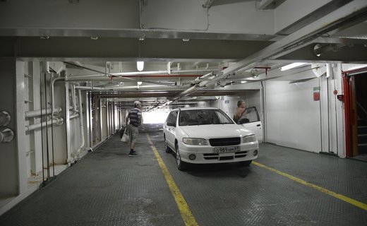 В Госдуму поступило предложение — запретить россиянам покупать машину, не имея места для ее парковки