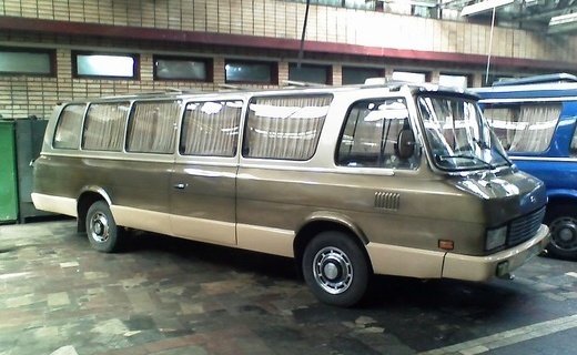 В производство планируют возвратить микроавтобус представительского класса, выпускавшийся в советское время