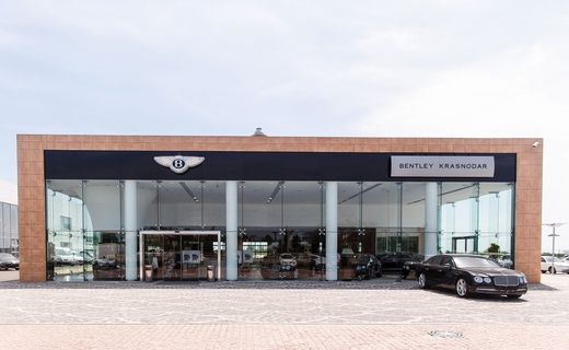 Инженер завода из города Крю (Великобритания) проведёт диагностику автомобилей бренда в рамках программы «Bentley Service Clinic» в КЛЮЧАВТО.