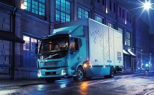 Шведская компания представила электрический грузовик с запасом хода до 300 км