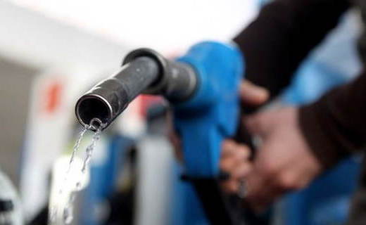 Министр энергетики России Александр Новак рассказал, что в России с начала 2016 розничные цены на бензин поднялись на 3-4%