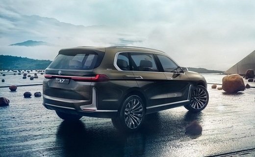 Пока ещё предвестник серийной модели BMW X7 Concept будет продемонстрирован на автосалоне во Франкфурте