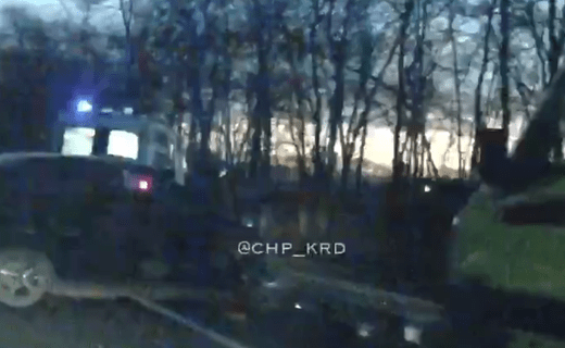 Недалеко от станицы Старокорсункской сегодня утром, около 7:40, молодой водитель спровоцировал аварию