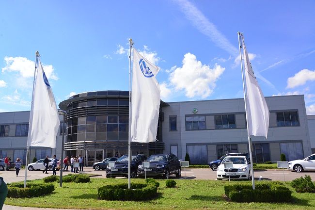 Завод ФОЛЬКСВАГЕН Груп Рус в Калуге – главная производственная площадка ŠKODA в России, открывшаяся в ноябре 2007 года. Предприятие стало пятым заводом марки за пределами Чешской Республики. Данная площадка является одной из самых современных в рамках концерна Volkswagen AG.