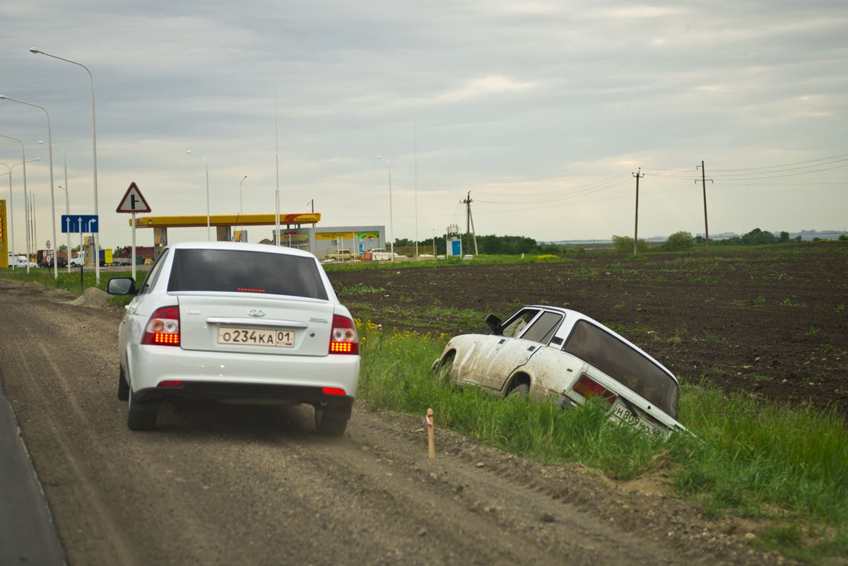 Попавшему в аварию водителю следует позаботиться о пакете документов, которые потребуются для проведения экспертной оценки.