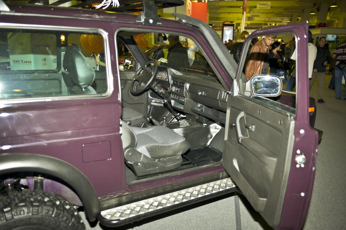 АвтоВАЗ, собирающий внедорожники Lada (ранее модель носила название «Нива») с 1977 года, в 2016 году планирует начать серийное производство обновленной модели Lada 4×4. Планируется улучшить потребительские качества «LADA» и сделать автомобиль более безопасным для потребителей.